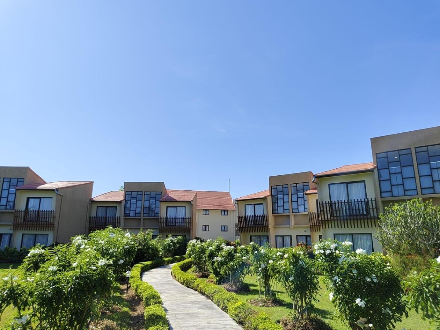 Luwansa Beach Hotel Лабуан Баджо Екстериор снимка