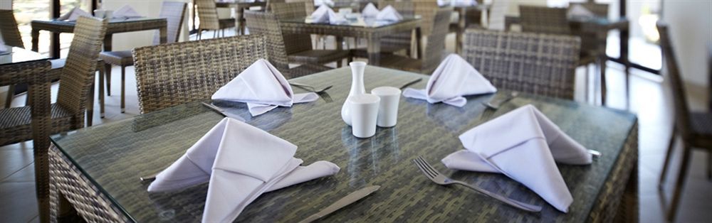 Luwansa Beach Hotel Лабуан Баджо Екстериор снимка