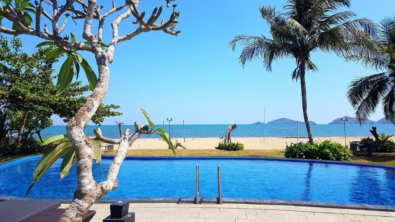 Luwansa Beach Hotel Лабуан Баджо Екстериор снимка